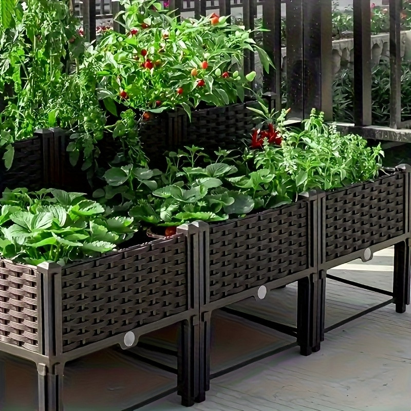 ガーデンレイズドベッド、自動給水装置と排水穴付きの高床式フラ - Self Watering Planter のレビューと価格